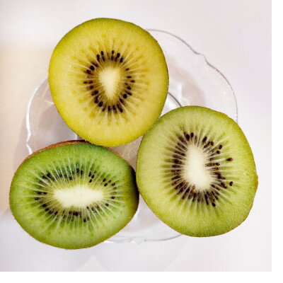 【ふるさと納税】青森県十和田市産 キウイフルーツ3種セット【配送不可地域:離島】【1574960】