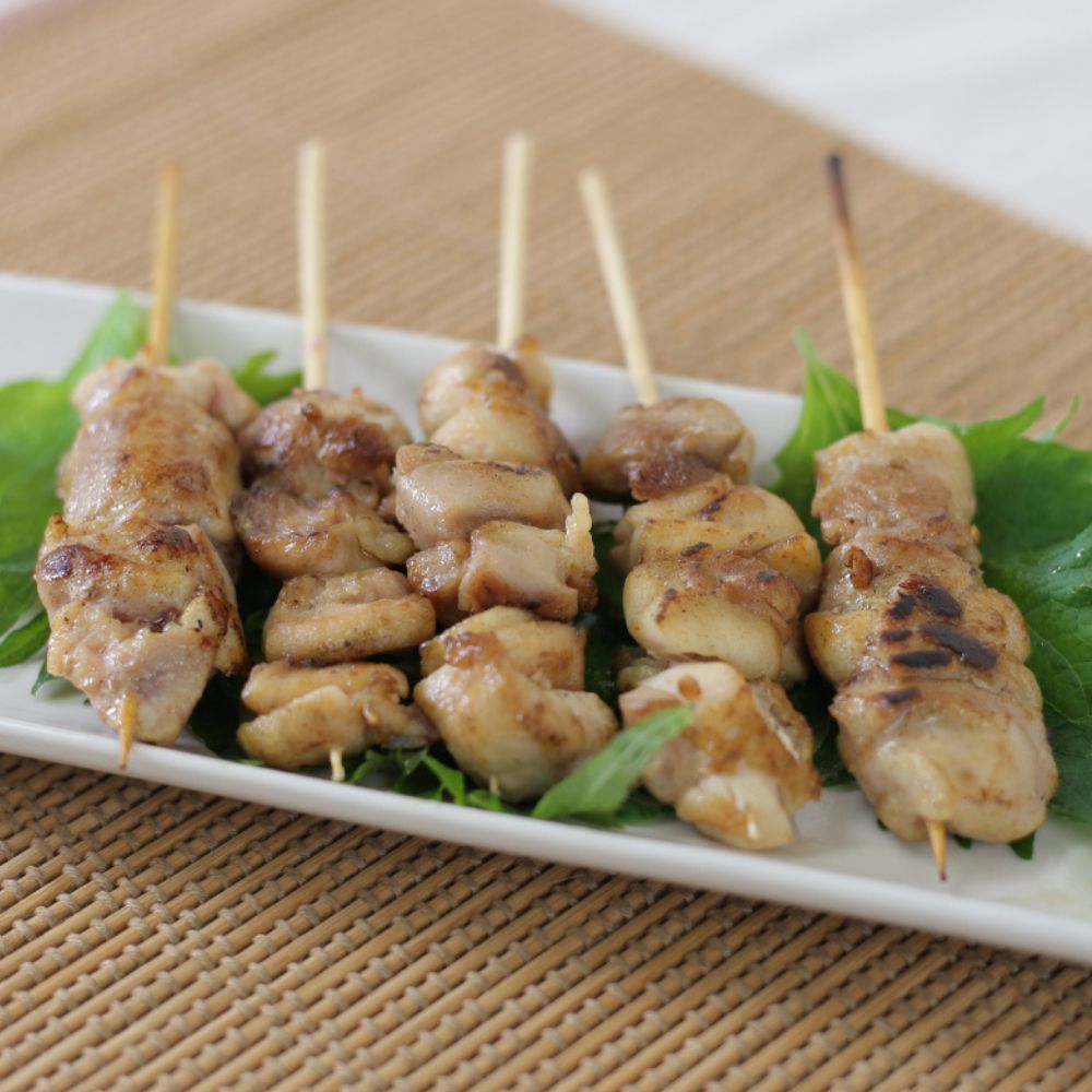 【ふるさと納税】国産鶏肉 あべどり 冷凍焼き鳥 もも串 50本入り 青森県 三戸町 CJ-25-004