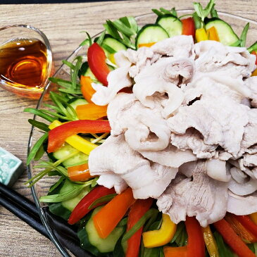 【ふるさと納税】《定期便3ヶ月》白金豚 しゃぶしゃぶセット1kg(ロース500g・モモ500g ) 豚肉 小分け ブランド肉 冷蔵配送 ギフト