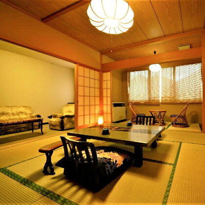 応接間付きのリッチな客室。花巻温泉 割烹旅館 廣美亭ペア宿泊券「花の匠(はなのしょう)」