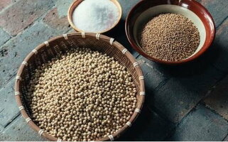 宮城県塩竈市 宮城県産の厳選した素材を使い 仕込み味噌を仕上げました 043 0018 調味料 太田屋 厳選 仕込み味噌 その他 ふるさと納税 宮城県塩竈市 宮城県産の厳選した素材を使い 仕込み味噌を仕上げました 043 0018 調味料 太田屋 厳選 仕込み味噌 その他 ふるさと納税