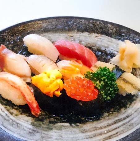 【ふるさと納税】◆店舗飲食◆ 寿司海道 丸長寿司 親方旬のにぎり（二人前） 塩竈市 塩釜市