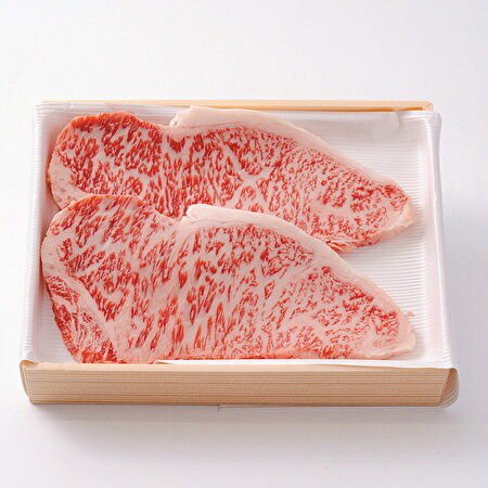 国産 牛肉 鶴形牛サーロインステーキ 200g×2枚 A4ランク以上 秋田県産　【 お肉 黒毛和牛 肉料理 食材 国産 ステーキ肉 おうちディナー お祝い 】　お届け：受取可能日時を必ずご記入ください。