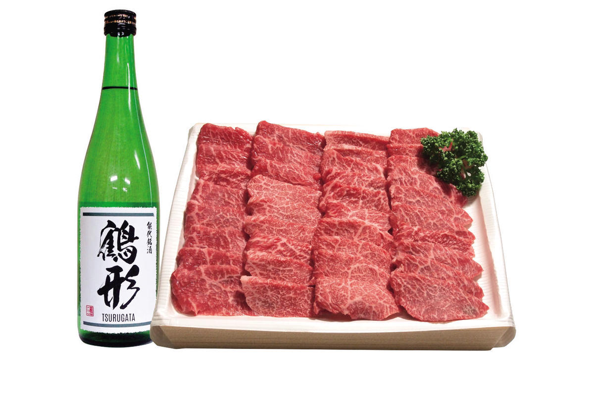 国産 牛肉 鶴形牛モモ焼肉用・大吟醸「鶴形」セット [ お肉 黒毛和牛 肉料理 食材 国産 おうち焼肉 BBQ バーベキュー お祝い 日本酒 ] お届け:受取可能日時を必ずご記入ください。