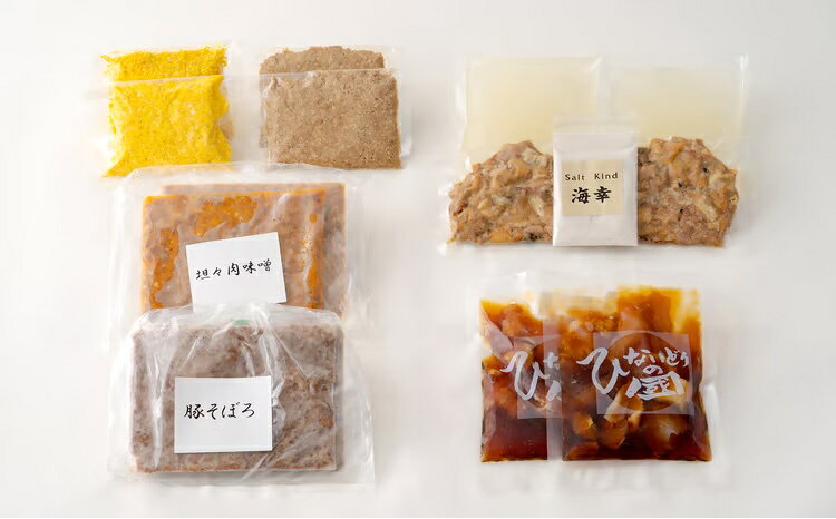 【ふるさと納税】秋田比内や New丼 セット 比内地鶏 親子丼 素 二色丼の素 豚 そぼろ 坦々肉味噌 鶏 出汁 茶漬け 海幸 塩 ブランド肉 比内鶏 丼もの 手軽 簡単 おうち時間 お取り寄せ グルメ 食品 秋田県 大館市 冷凍 送料無料 【90P2808】【秋田比内や(株)】