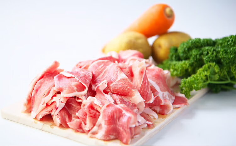 【ふるさと納税】おすすめセット〜その弐〜（大館北秋田産豚肉切り落とし1kg＆骨付きポークスペアリブ1.5kg） BBQ バーベキュー 焼肉 しゃぶしゃぶ 合計2.5kg 75P2154【(株)割烹きらく・プラザ杉の子】