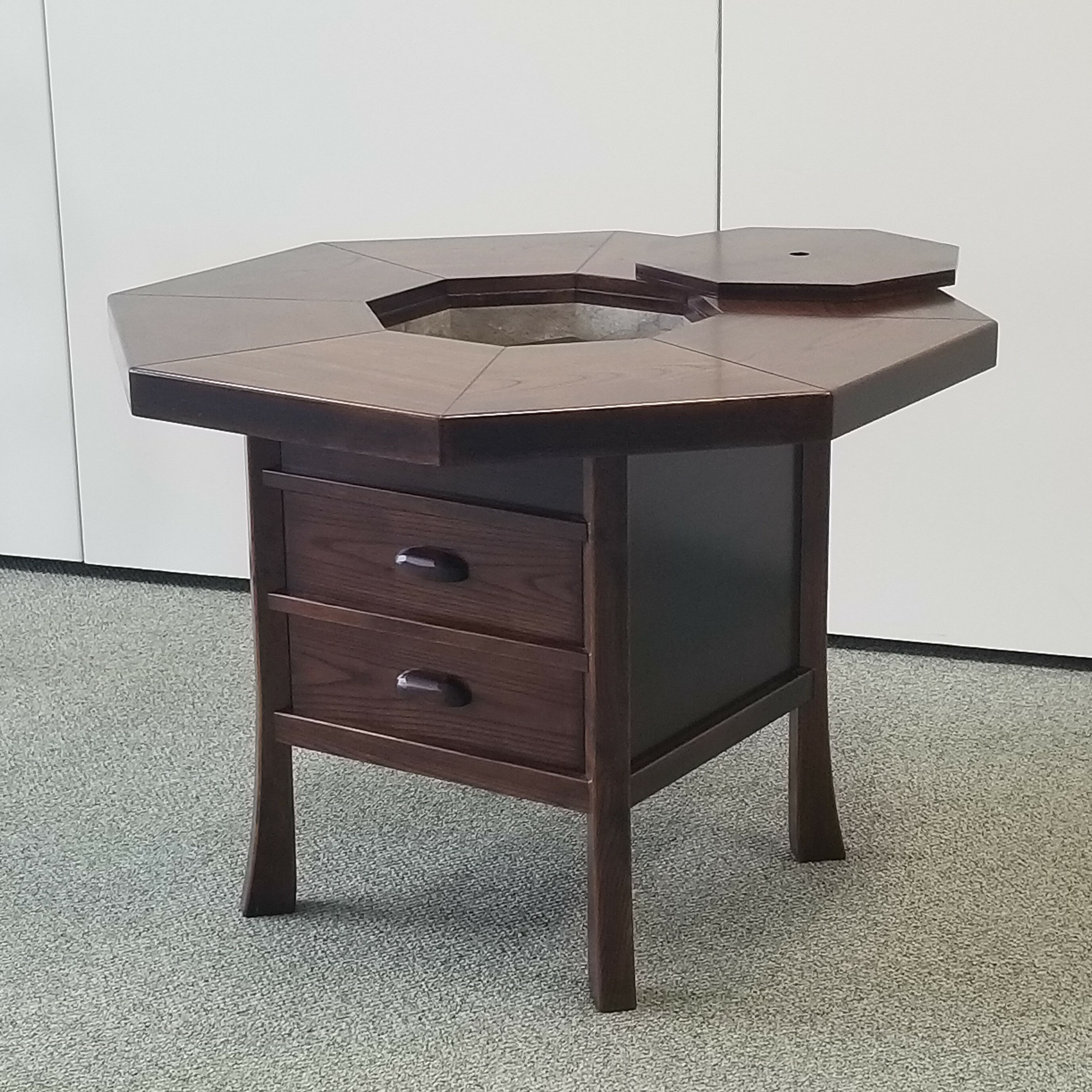 【ふるさと納税】八角火鉢テーブル 机 座卓 ちゃぶ台 火鉢 炉 八角形テーブル ダイニングテーブル 卓上IHコンロ付 アンティーク調 高級 インテリア 家具 レ...