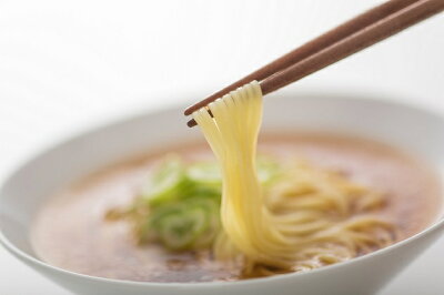 秋田県にかほ市 【ふるさと納税】鱈を魚醤を使用した「タラーメン」(4人前 あっさり塩味 スープ付 5000円) 【ラーメン・醤油・麺類・塩ラーメン・魚貝類・加工食品・鱈】 画像2
