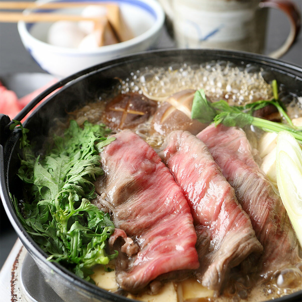 肉 山形牛 すき焼き しゃぶしゃぶ 送料無料 山形県　【ふるさと納税】山形牛 A4-5 すきやき用 700g(肩ロース300g・モモ400g) FZ19-308 山形 お取り寄せ 送料無料 ブランド牛