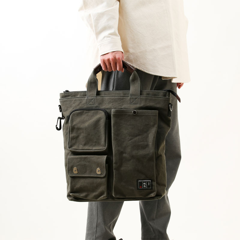 【ふるさと納税】日乃本帆布 ショルダーバッグ 3ポケット 3WAY 色が選べる (モスグリーン / ブラック) バッグ バック ショルダー 3ポケット 帆布 旅行 アウトドア 通勤 緑 黒 贈答 贈り物 ギフト プレゼント 山形県 米沢市