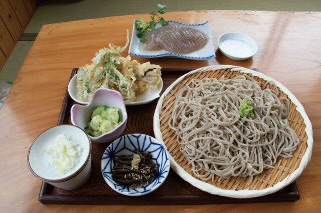 【ふるさと納税】そば処弁天 お食事券(5枚)わさびお土産付