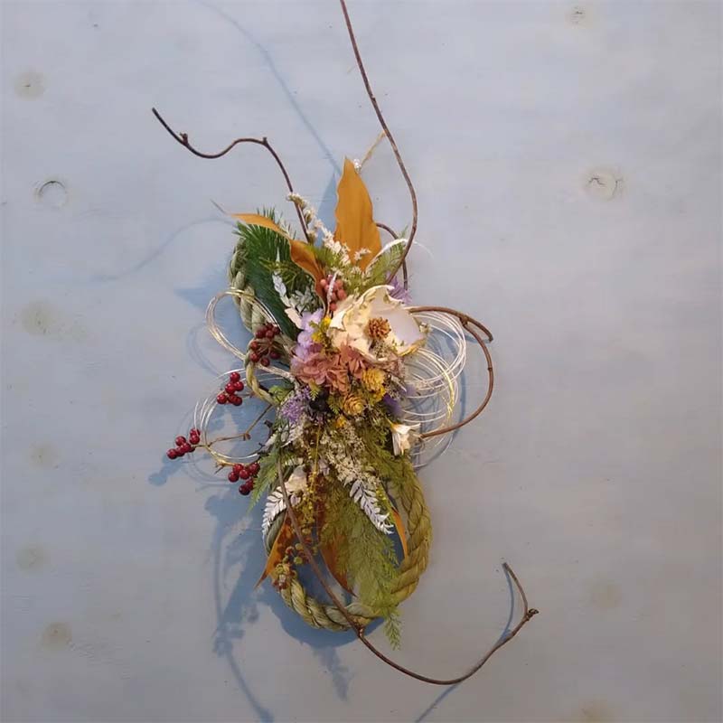 【ふるさと納税】ドライフラワーのお正月しめ縄飾り【稲藁素材】〈2Wayタイプ〉注連縄 標縄 七五三縄 しめ飾り 注連飾り 〆縄 しめなわ 正月飾り F4B-0728