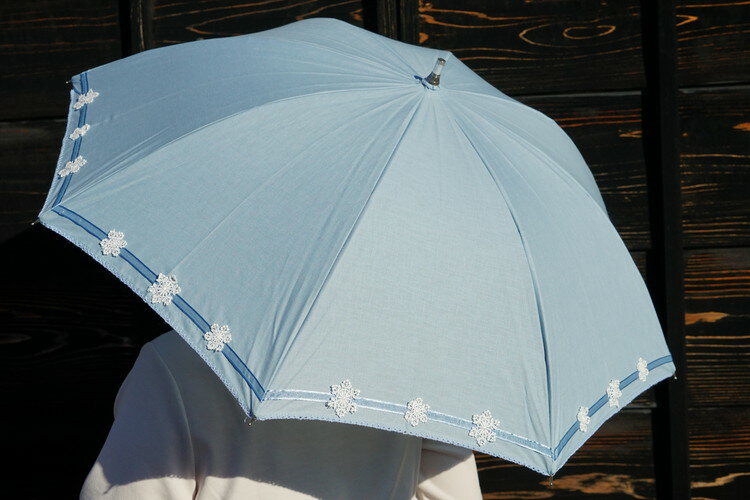 【ふるさと納税】雪華模様の刺繍入り日傘（晴雨兼用・サイズ50cm・UV加工・麻50％綿50％）カラー：水色_BL22