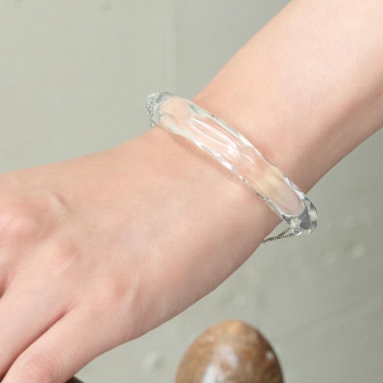 【ふるさと納税】HARIO バングル「リフレクション」シリーズ［HAA-RF-BG］｜耐熱 ガラス アクセサリー ブレスレット ハリオ ランプワークファクトリー フォーマル カジュアル おしゃれ 20代 30代 40代 お祝 ご褒美 記念品 ハンドメイド 手作り _EB13