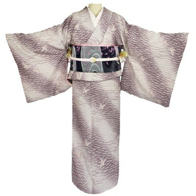 【ふるさと納税】車いす用着物レンタル3日間＜小紋:赤茶色 波と蝶 太鼓帯:紺色 波の鶴柄 草花文(草履付き)＞ | 茨城県 つくば市 キモノ 帯 セット レンタルサービス 車椅子 成人式 卒業式 七五三 婚礼