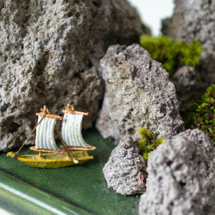 【ふるさと納税】N-1 悠久の自然をひと皿に込めてコケ山水「帆船」(1)コケ 盆栽 自然 園芸 山水