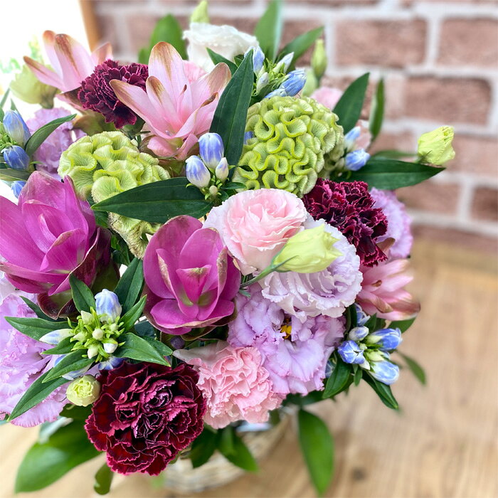 【ふるさと納税】（ピンク系）Lサイズ 癒し生活！季節のおまかせフラワーアレンジメント ／ お花 誕生日 記念日 ギフト プレゼント おしゃれ 送料無料 茨城県 No.489