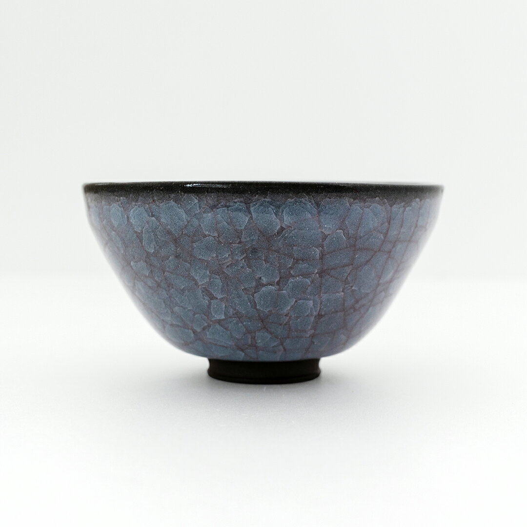 【ふるさと納税】【 氷裂貫入青瓷 】 抹茶茶碗 （ 小野寺裕司 作 ）＼第7回 現代茶陶展入選作品／ 径13.5cm×高さ7.4cm 茶碗 湯飲み 夫婦湯飲み 陶器 陶芸 お茶 食器