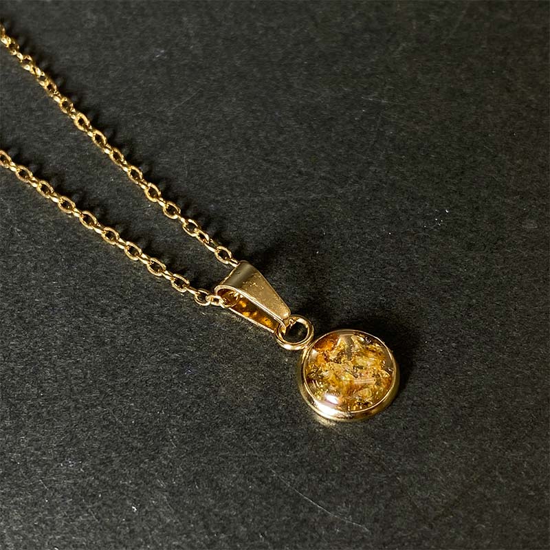 【ふるさと納税】 ＼選べるカラー／ イミラック隕石のネックレス ゴールド・シルバー GOLD SILVER 希少 宇宙 お守り ペンダント アクセサリー F7Z-1596var