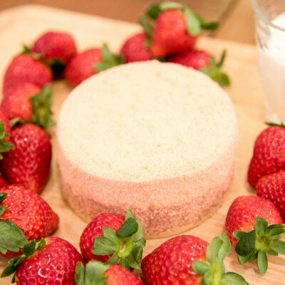 【ふるさと納税】いちごのダブルフロマージュ 1個(直径12cm)【配送不可地域:離島】【1443420】