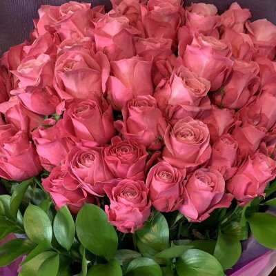 【ふるさと納税】超豪華!感動のバラ 大切な人へ送りたい!喜ばれること間違いなしの花束【配送不可地域:離島】【1515236】