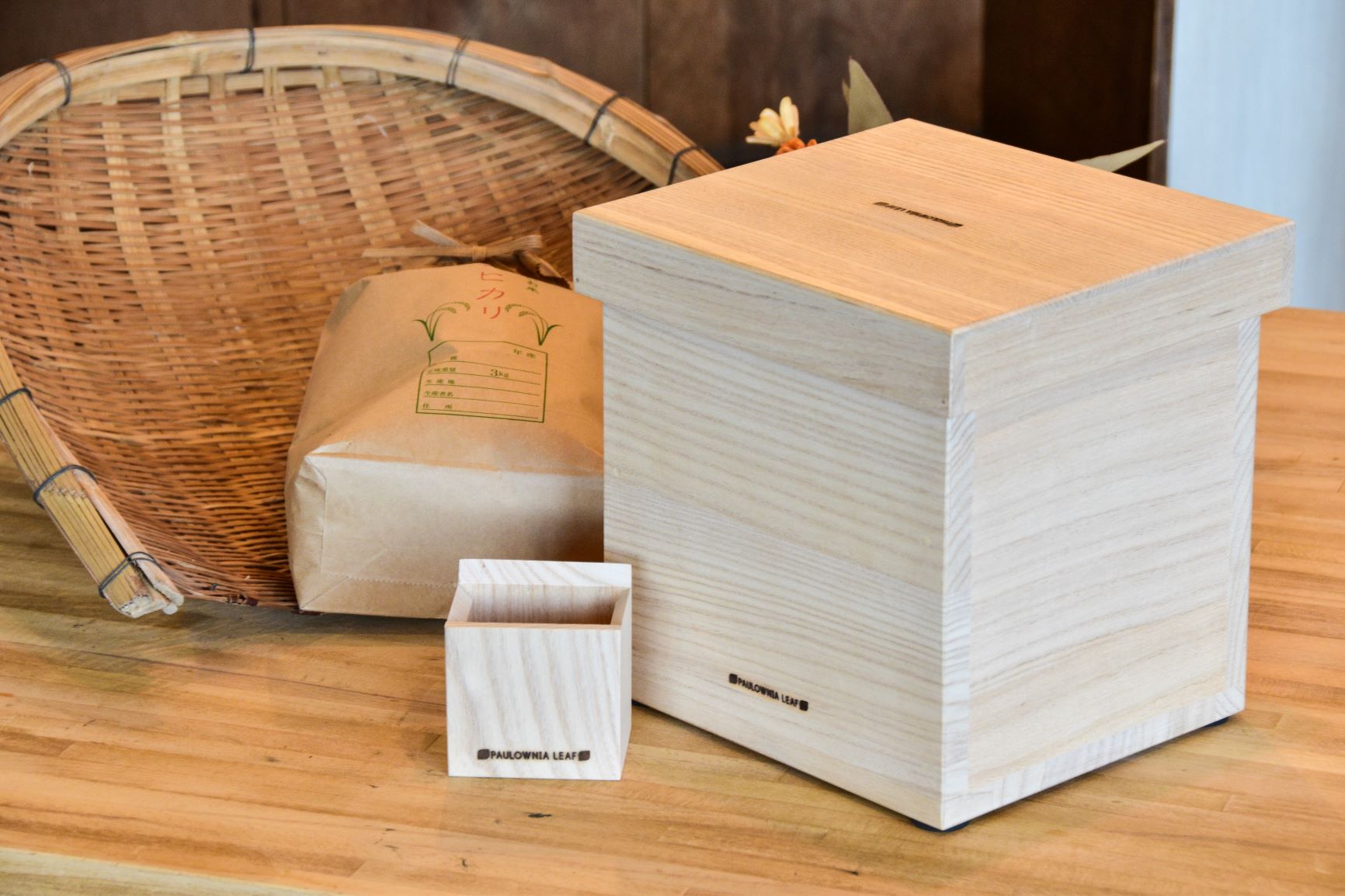 73位! 口コミ数「0件」評価「0」【桐匠根津】国産桐の米びつ5kgサイズ(一合枡付き)