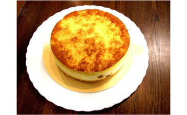 【ふるさと納税】焼きチーズケーキ アイアシェッケ5号 【お菓子・チーズケーキ・アーモンドスライス・レーズン入り・スイーツ】 お届け:発注後2〜3週間程度で配送