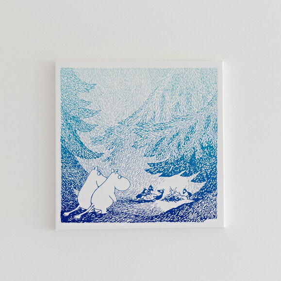 MOOMINVALLEY PARK ファブリックパネルSサイズ(夜の森)[52211013] お届け:発注から2か月程度