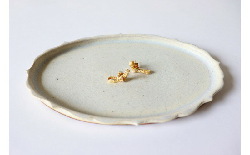 【ふるさと納税】水引musubi耳飾り ゴールド ピアス ［52211039］　お届け：発注後、2週間程度