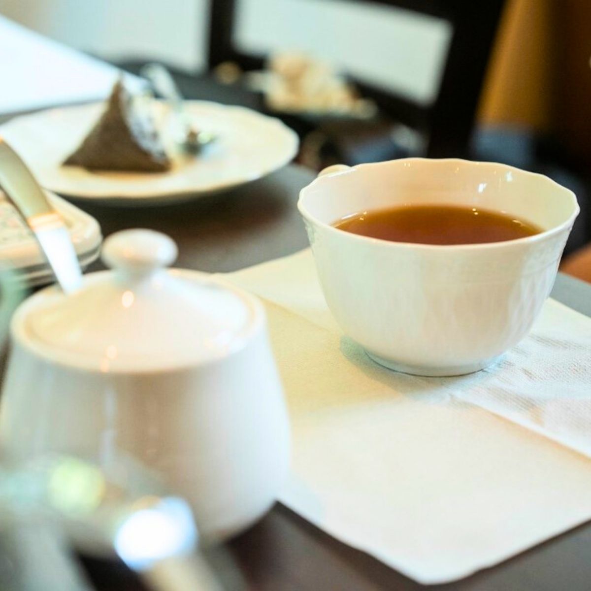 【ふるさと納税】＜紅茶講座体験＞ 日本紅茶協会認定店で体験できる ティーバック紅茶の美味しい淹れ方講座 | 紅茶 お茶 体験 体験型 カフェ 講座 座学 日本紅茶協会認定 認定店 紅茶好き 学び 実践講座 趣味講座 ティーバッグ カフェ・オレンジペコー 埼玉県 東松山市