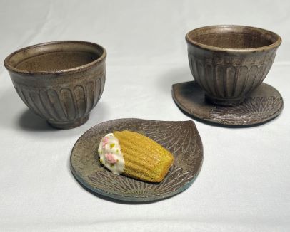 C011-25 粉引鎬フリーカップ2個と雫小皿2枚のセット