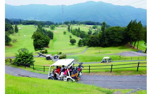 長瀞カントリークラブ 土日2名様プレー券