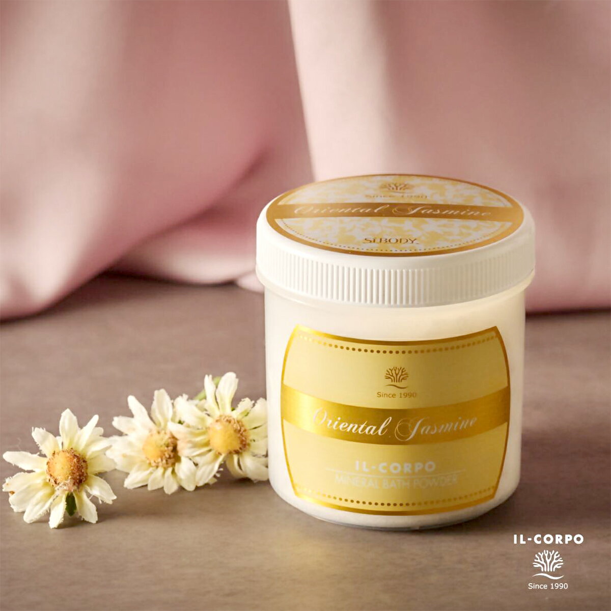 【ふるさと納税】イルコルポ ミネラルバスパウダーオリエンタルジャスミン 600g 30回分 【 ふるさと納税 入浴剤 バスパウダー 美肌 保湿 整肌 アロマ ミネラル 雪塩 海藻エキス スクワラン パパイン お風呂 バス用品 千葉県 木更津 送料無料 】KDD002