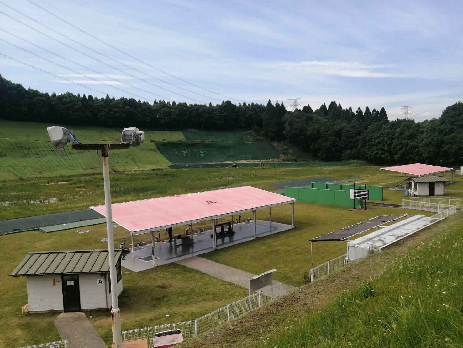 【ふるさと納税】京葉射撃倶楽部 クレー射撃 利用券 1ラウンド券 ( クレー25枚分 ) 選べる枚数 4枚 ～ 32枚 | 射撃 射撃場 クレー射撃場 利用券 チケット 趣味 体験 レジャー スポーツ アウトドア 千葉県 市原市 人気 おすすめ 送料無料