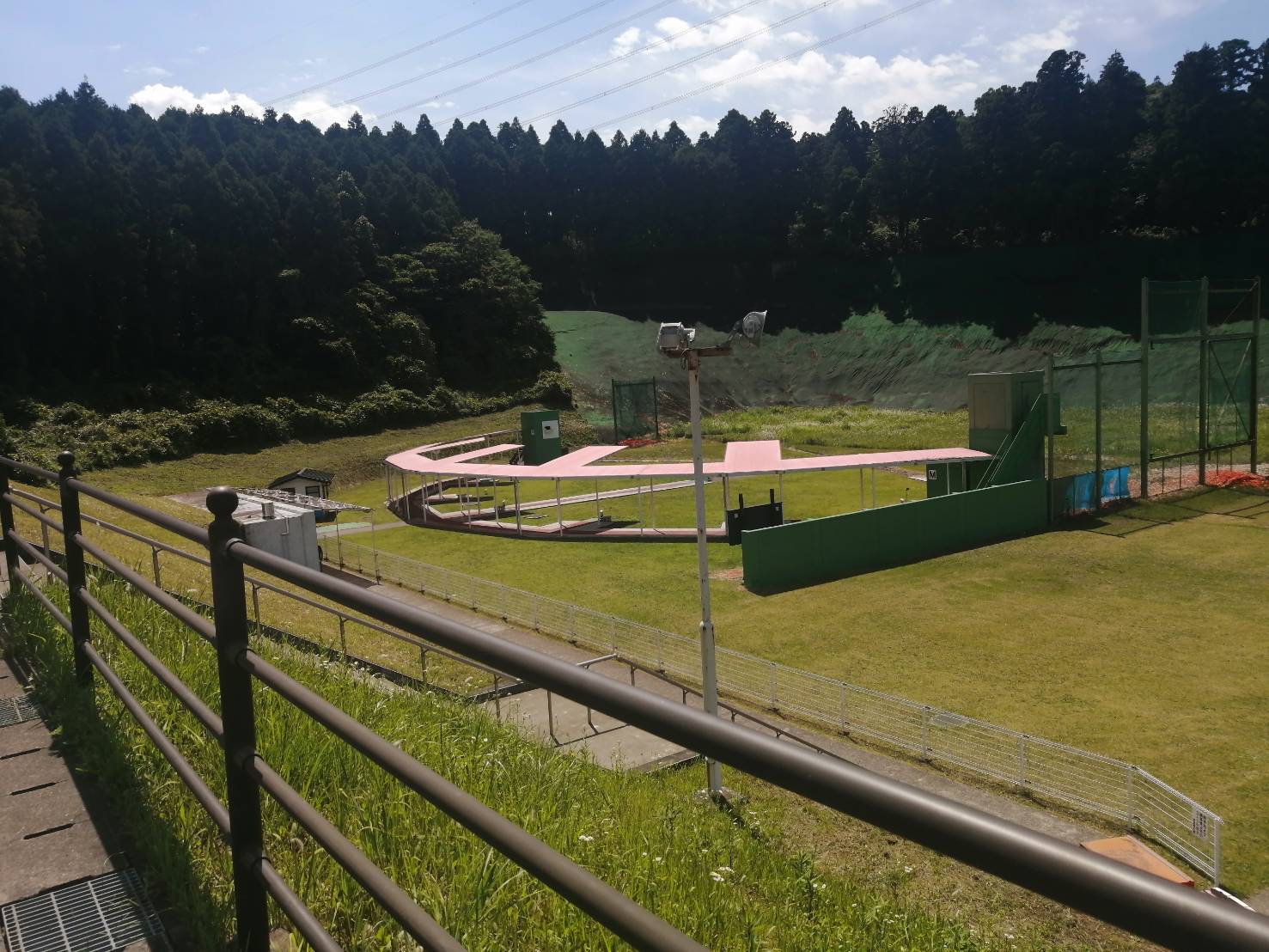【ふるさと納税】京葉射撃倶楽部 クレー射撃 利用券 1ラウンド券 ( クレー25枚分 ) 選べる枚数 4枚 ～ 32枚 | 射撃 射撃場 クレー射撃場 利用券 チケット 趣味 体験 レジャー スポーツ アウトドア 千葉県 市原市 人気 おすすめ 送料無料 f122190-ichihara-10000279 千葉県市原市 サンプル画像3