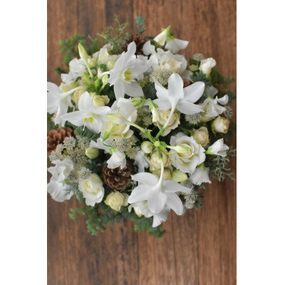 【ふるさと納税】【毎月定期便】季節のフラワーアレンジメント〜フレンチスタイル〜Specialite全6回【配送不可地域:離島・北海道・沖縄県・九州】【40515...