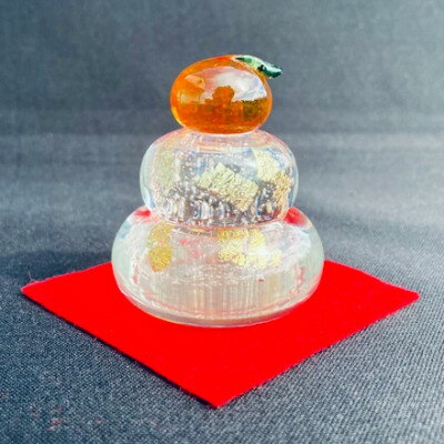 ガラス鏡餅「もっちり ひとくちサイズ麻炭&金箔」 ガラス細工のかがみ餅