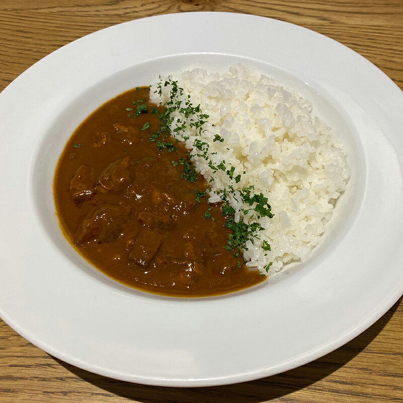 【ふるさと納税】「むつざわ温泉 つどいの湯」 オリジナルレシピの牛すじカレー5食入 レトルトカレー 簡単調理 温めるだけ 保存食 長期保存 牛筋 千葉県 睦沢町 F22G-212