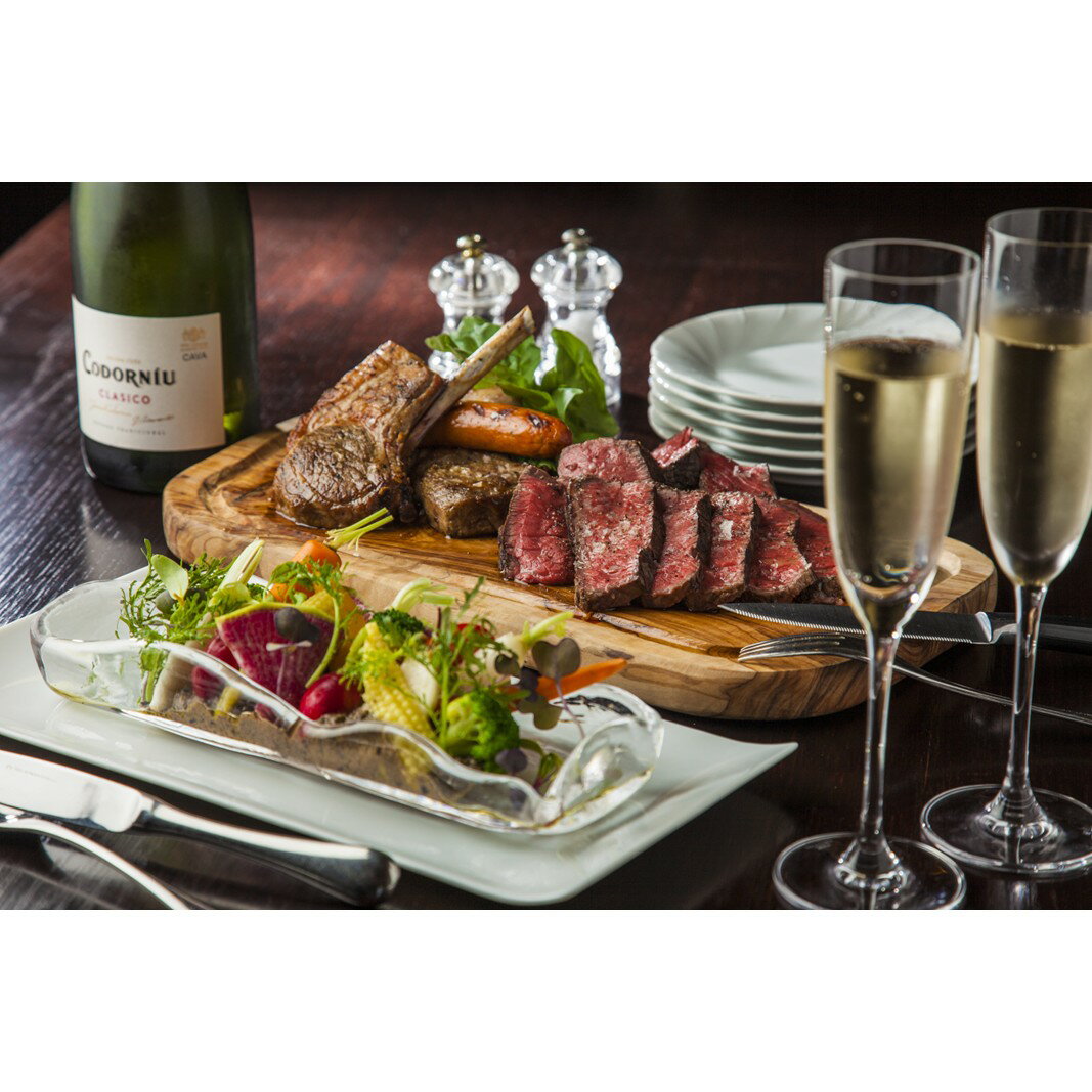 ザ・サクラ・ダイニング・トウキョウ お食事券(5万円分) お食事券 東京都 新宿区 チケット お食事券 料理 ランチ ディナー パーティー ワイン カジュアル ダイニング グリル料理 0160-001-S07