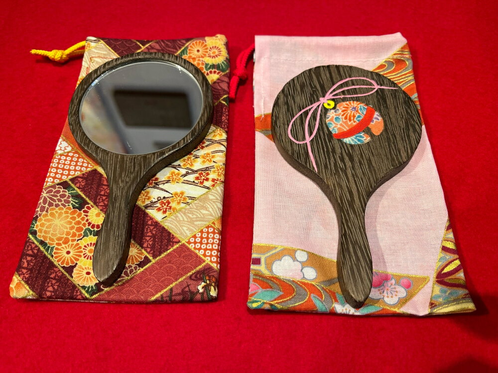 【ふるさと納税】【箱長】手鏡（小） 選べる柄 鈴 桜 ミラー ハンドミラー コンパクトミラー 鏡 桐 木製 和風 伝統工芸品 おしゃれ 贈答 ギフト