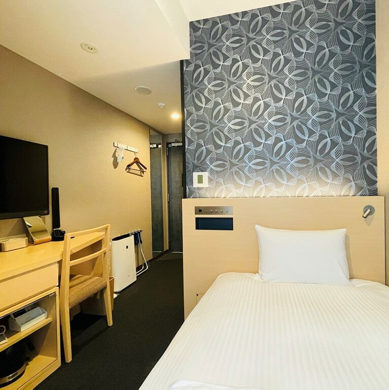 楽天東京都台東区【ふるさと納税】【THE KANZASHI TOKYO ASAKUSA】ホテル宿泊券（SINGLE　ROOM　12平米　1名様1室） 宿泊 ギフト クーポン 券 宿泊補助券 東京 旅行 観光トラベル 旅