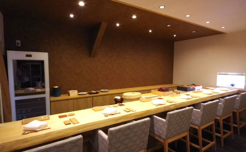 【ふるさと納税】鮨 飛躍 旬の食材を使用したこ...の紹介画像3