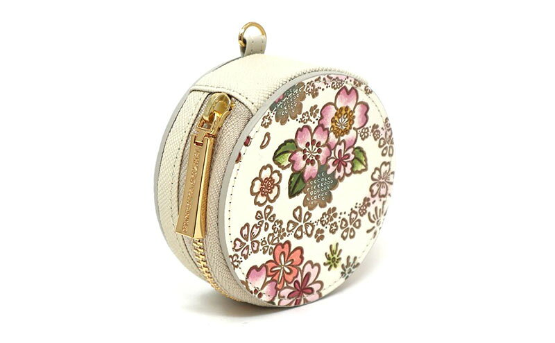 【ふるさと納税】【文庫屋大関】マカロンポーチ かすみ桜【皮革工芸品】 ポーチ ミニポーチ 小物入れ アクセサリー入れ イヤホン入れ 収納 保管ケース 手のひらサイズ 本革 革 皮革 工芸品 工芸 雑貨 ギフト プレゼント 日本製 東京の商品画像 2