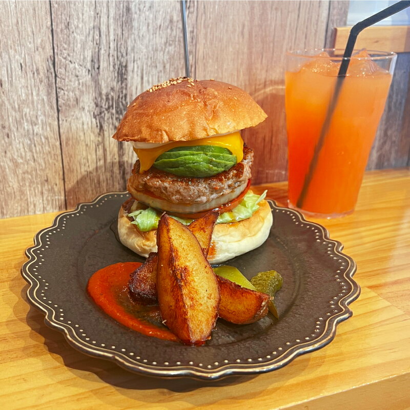 【ふるさと納税】&BURGER.グルメバーガーお食事券 5,000円分［あらかわ遊園前］