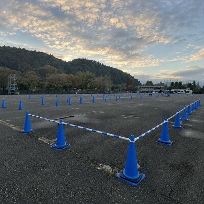 【ふるさと納税】東京都あきる野市・第八回 秋川流域花火大会 気軽に楽しむ秋の絶景花火|フリー席(大人1名)【1739710】 f132284-akiruno-10000368 東京都あきる野市 サンプル画像2