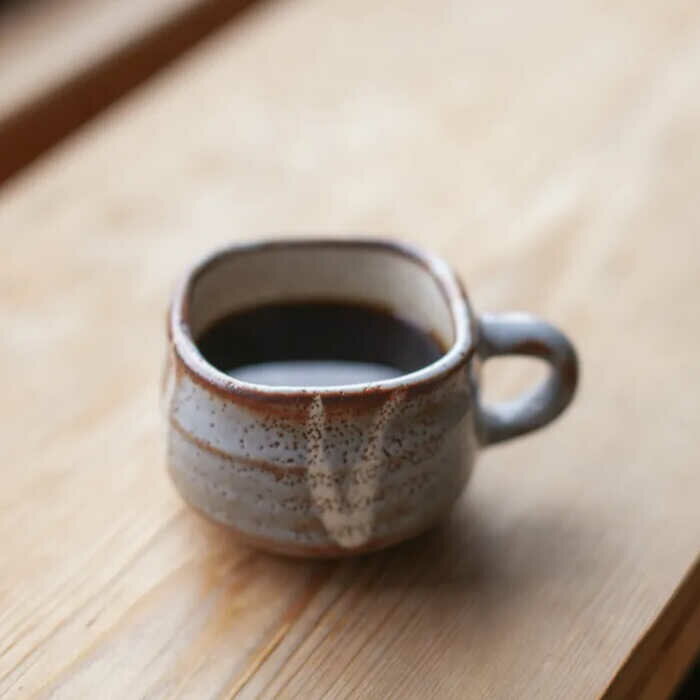 【ふるさと納税】コーヒー豆 お試し 自家焙煎 中煎り グアテマラ 200g×4 TSUKIKOYA COFFEE ROASTER ツキコヤ 珈琲 コーヒー焙煎 こだわり 横須賀【株式会社RUINS】[AKAD036]