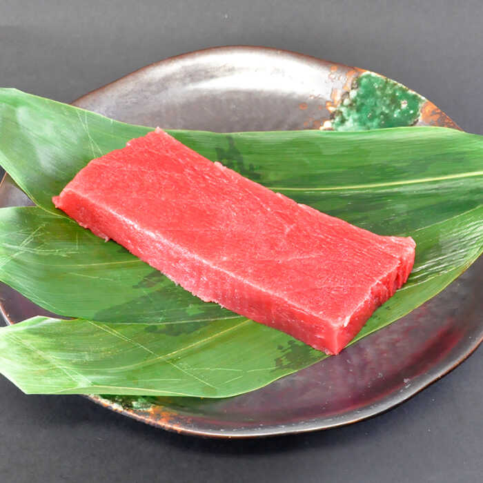 【ふるさと納税】【全6回定期便】【訳あり】天然 本まぐろ 中トロ 計約1.8kg (8柵入り) マグロ 定期 鮪 まぐろ 中とろ 刺身 定期便 横須賀 規格外 【横須賀商工会議所 おもてなしギフト事務局（本まぐろ直売所 横須賀本店）】[AKAK072]