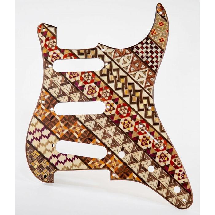 【ふるさと納税】箱根寄木ピックガード Fender Japan ストラスキャスター用 | 工芸品 装飾品 民芸品 木工品 寄木細工 クラフト 木製 ギター ピッ...