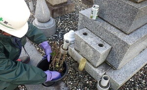 【ふるさと納税】 墓地清掃サービス ふるさとしばたきれいにしよで ハイブリット洗浄 【 墓地 清掃 サービス ハイブリッド洗浄 小池組 写真 報告 I06 】