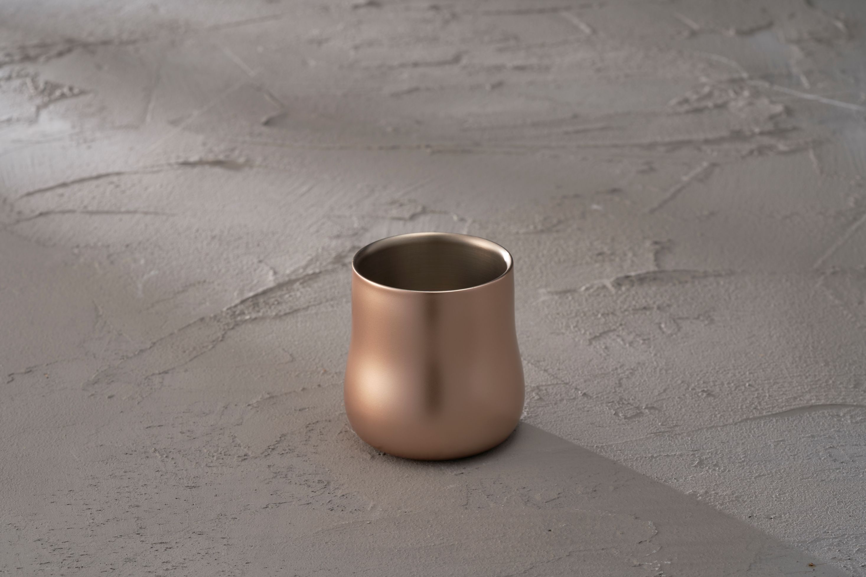 【ふるさと納税】 18-8ステンレス 二重構造 エレガンス フリーカップ シャンパンゴールド 【 タンブラ..